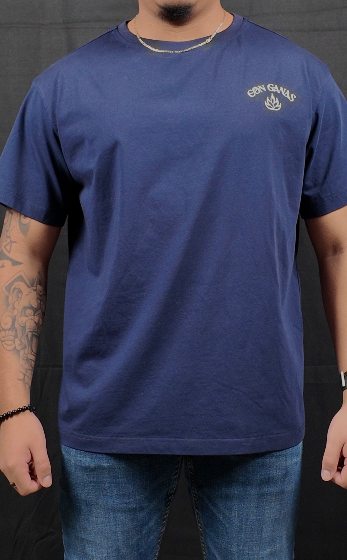 Navy Hecho Con Ganas Graphic Tee